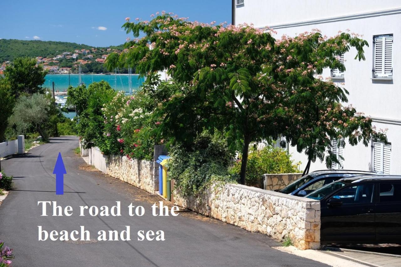 Apartments Coral, Klimno, Island Krk Екстериор снимка