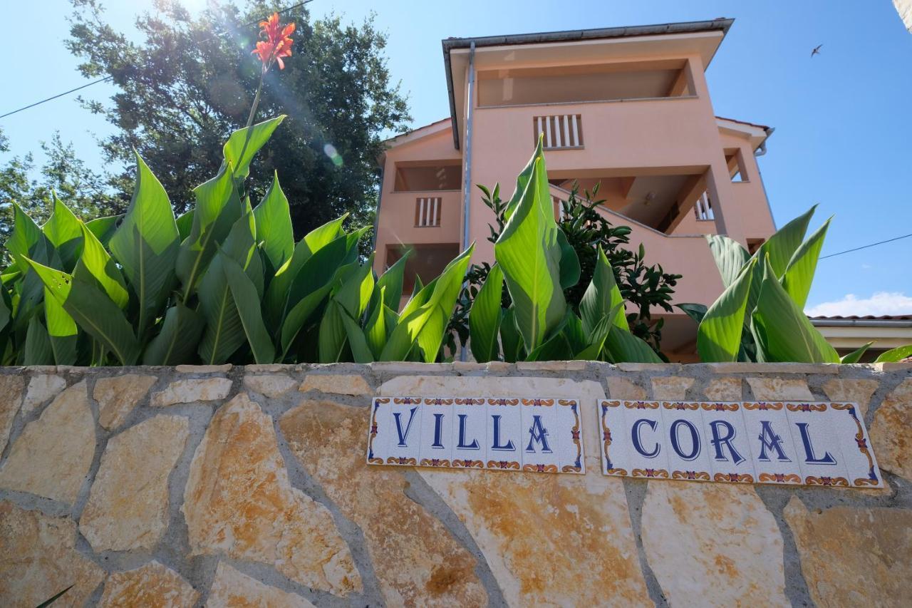 Apartments Coral, Klimno, Island Krk Екстериор снимка